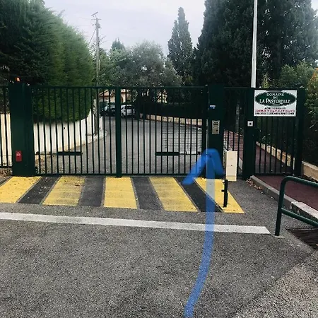 Alojamento de Acomodação e Pequeno-almoço D'hôte Fabron