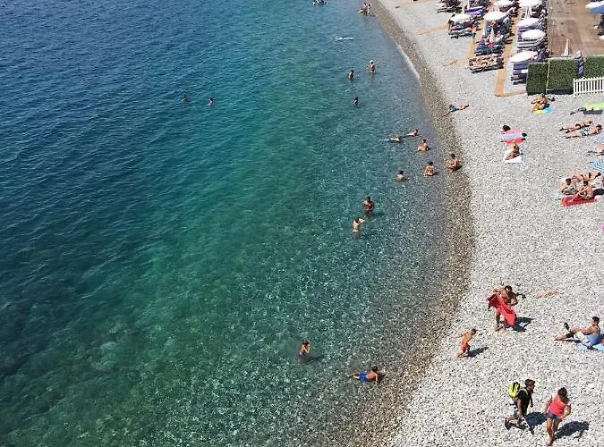 D'hote Fabron Отель типа 